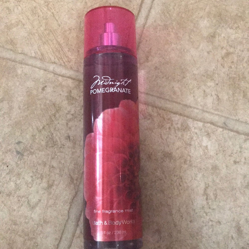 Midnight Pomegranate Bath and Body Works 8oz